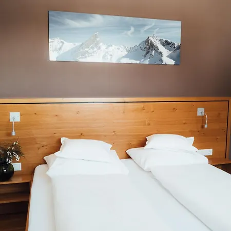 Gæstehus Tannberg 4*